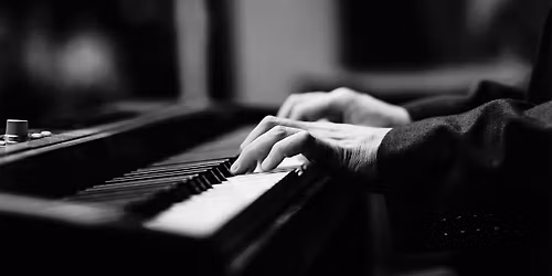 The Chris White Trio featuring vocalist Abigail Riccards