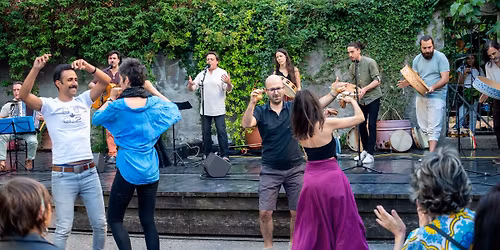 Bal d\u00eenatoire italien - Aux couleurs du Sud