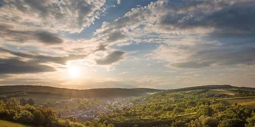 VI. setk\u00e1n\u00ed rod\u00e1k\u016f a p\u0159\u00e1tel obce Uh\u0159ice 2026