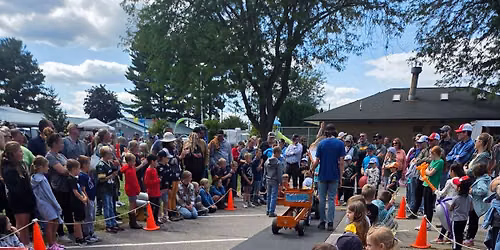 Kids Pedal Tractor Pulling at Tobacco Days