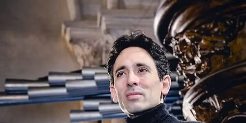 \u201cNo Labirinto do Som: \u00d3rg\u00e3o entre S\u00e9culos, Tradi\u00e7\u00e3o e Liberdade\u201d