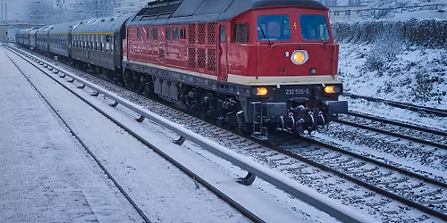 CHEMNITZ - Sonderzug zur Gro\u00dfen Bergparade - Auftakt der Weihnachtsfahrten