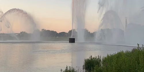 Fountain Paddles at Riverscape 