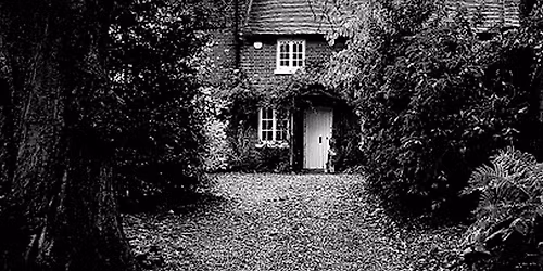 Halloween Ghost Hunt at Graisley Old Hall - The House That Cries