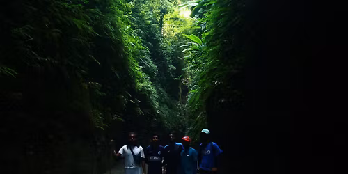 \u0986\u09a8\u09cd\u09a7\u09be\u09b0\u09ae\u09be\u09a8\u09bf\u0995 \u09a8\u09be\u09b0\u09bf\u09b6\u09cd\u09af\u09be \u099d\u09bf\u09b0\u09bf \u09ad\u09cd\u09b0\u09ae\u09a3\u09c7 '\u099f\u09cd\u09b0\u09be\u09ad\u09c7\u09b2\u0997\u09cd\u09b0\u09be\u09ab' ( \u09e8\u09ea \u09a1\u09bf\u09b8\u09c7\u09ae\u09cd\u09ac\u09b0 ) 