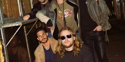 Green Onions Experience @ L\u00e1mp\u00e1s 