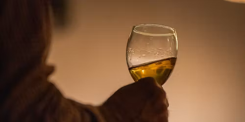 BORKLUB B\u00e1csi Zolival - kicsit m\u00e1sk\u00e9pp \/ A TERM\u0150 HELY, AZAZ: A HELY SZELLEME 18+