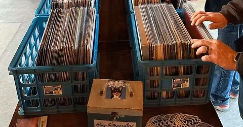 Vinyl Brew @ Firetrucker Brewery