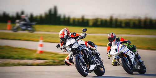 Motocyklowe szkolenie techniki jazdy na Torze \u0141\u00f3d\u017a (I stopie\u0144)