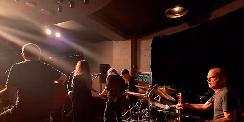 Queen Juno and Jill Jackson & the Vermentinos live at the Marrickville Bowlo
