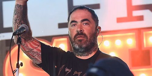 Aaron Lewis and The Stateliners at Muckleshoot Events Center