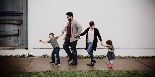 Parents as Teachers: Parenting Resources Table