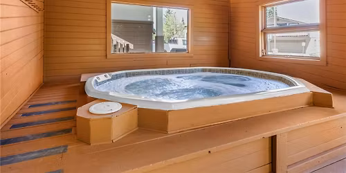 Parking Snocaps with Cloakroom (17+)