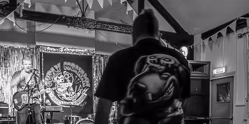 TWO FINGERS UP + THE TONKS