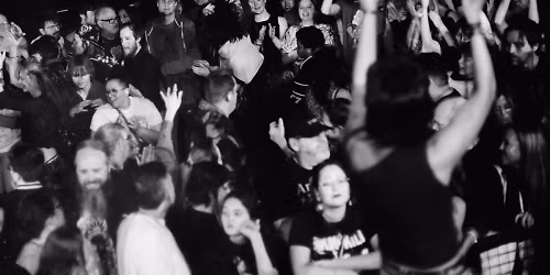 Pinkshift, Heart Attack Man in Southampton