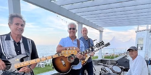 Crossroad Live Music Band at Skybokx 109 in Natick