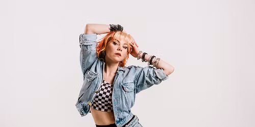 Jenni Mustaj\u00e4rvi \u2013singlen julkaisukeikka 16.4. \/\/ Telakka