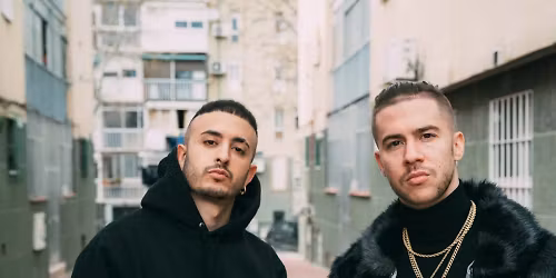 Natos y Waor in A Coru\u00f1a