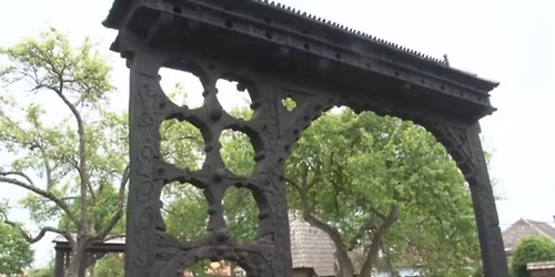 \u00c1csoljunk egy\u00fctt l\u00e9lekkaput - sz\u00e9kelykaput 