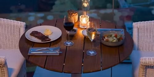 Men\u00fa Moonlight Dinner en The Roof