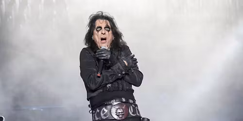 Alice Cooper: Alice\u2019s Attic Tour