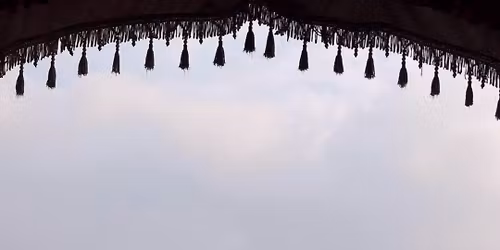 \u0988\u09a6\u09c1\u09b2 \u0986\u09af\u09b9\u09be\u09b0 \u099b\u09c1\u099f\u09bf\u09a4\u09c7 \u09ad\u09c2\u09b8\u09cd\u09ac\u09b0\u09cd\u0997 \u0995\u09be\u09b6\u09cd\u09ae\u09c0\u09b0 \u09ad\u09cd\u09b0\u09ae\u09a3 (\u09e7\u09e8\u09b0\u09be\u09a4 \u09e7\u09e7\u09a6\u09bf\u09a8)