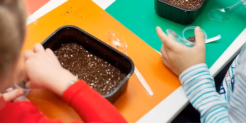 Pocket-Size-Play: Sprint planting