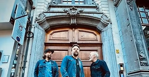 GERRY HUNDT TRIO