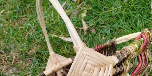 Atelier Vannerie - Panier sur arceaux \u00e0 la mode buissonni\u00e8re