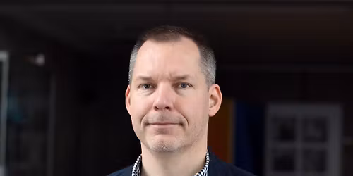 Nekostel se Sa\u0161ou Jacobea a Petrem Kratochv\u00edlem