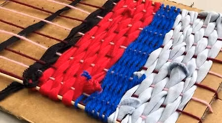 Loom Weaving with the ReCreators