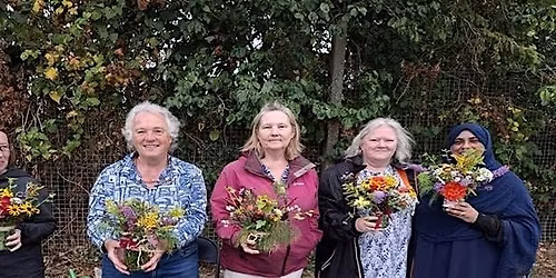 Field to Vase 1 - Make your own posy (adults)