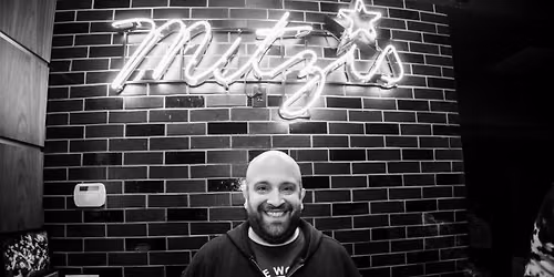 Lee Syatt at Uncle Vinnies Comedy Club