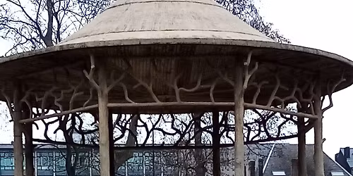 Les manteaux du bonheur 6\u00e8mes \u00e9ditions