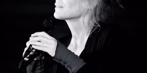 Konsert: Anne Lande, Ole J\u00f8rn Myklebust og Trond Aker\u00f8 Kleven: Stille sanger og varme vers