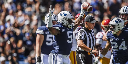 Parking USC Trojans at BYU Cougars Mens Volleyball