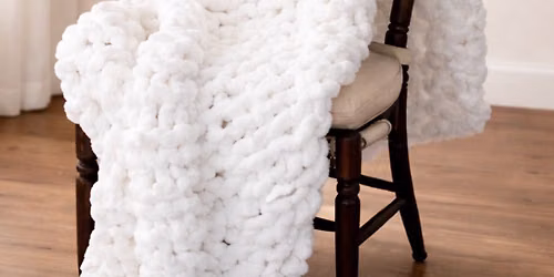 Chunky knit blanket class at Electric Coffee Company-Port Huron