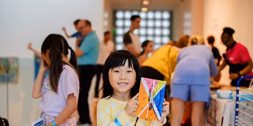 Create & Play Caf\u00e9