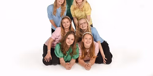 Julegrantenning med Seven-jentene