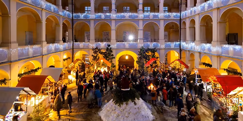 Adventmarkt im Lipizzanergestüt Piber