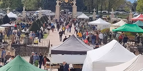 Foire aux plantes rares - Ch\u00e2teau de Pierre-de-Bresse