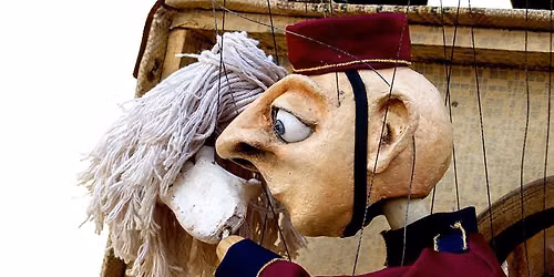The Bellhop \u2013 Hilarilar Marionetas (Espagne) 