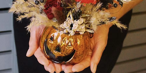 Halloween Dried Flower Arrangement Workshop