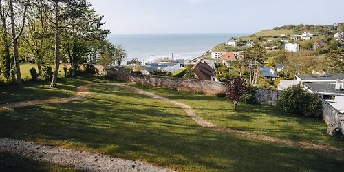 [Visite guid\u00e9e] Puys : le charme discret d\u2019une station baln\u00e9aire