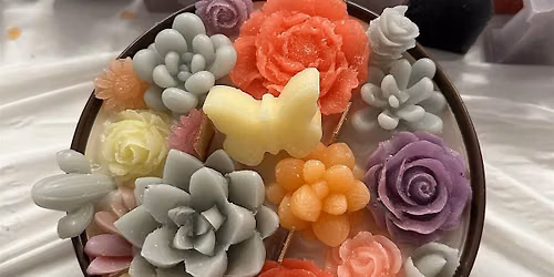 Autumnal Floral Themed Candle Class at Low Tide Brewing