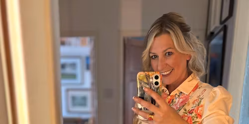 Zoe Walker @ Gravepine Romiley 