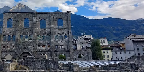 Inseguendo gli antichi romani sulla strada verso le Gallie: itinerario con archeologo ad Aosta