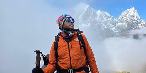 Stan\u0105\u0107 na Dachu \u015awiata, czyli jak zdoby\u0142em Everest. Spotkanie z Micha\u0142em Leksi\u0144skim