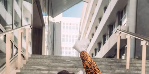 Dunedin Fringe | James Mustapic Yourself Up And Get Back On That Saddle, Girlfriend!