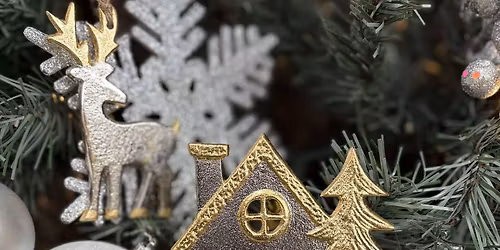 Christmas Festive Gilding Workshop at the Peak Village